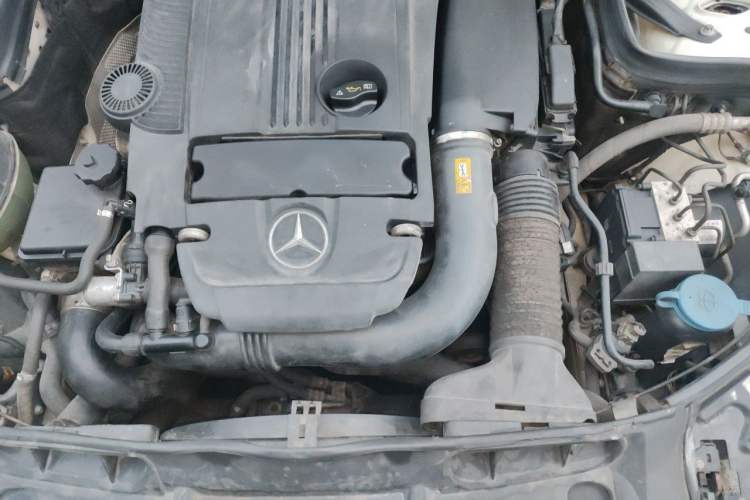 Used Mercedes-Benz C-Class 2013 C 260 CGI Fashion Model Engine Bay