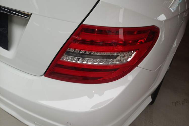 Used Mercedes-Benz C-Class 2013 C 180 Coupe Exterior 1