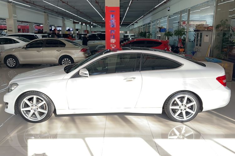Used Mercedes-Benz C-Class 2013 C 180 Coupe Exterior 5