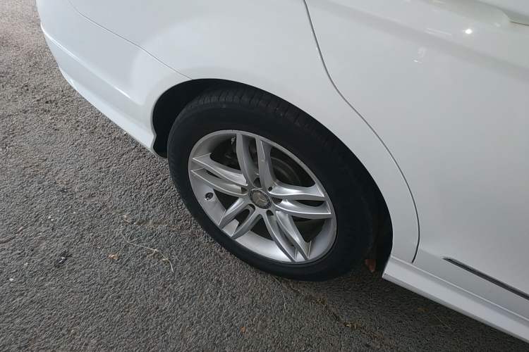 Used Mercedes-Benz C-Class 2013 C 180 Classic Grand Edition Exterior 8