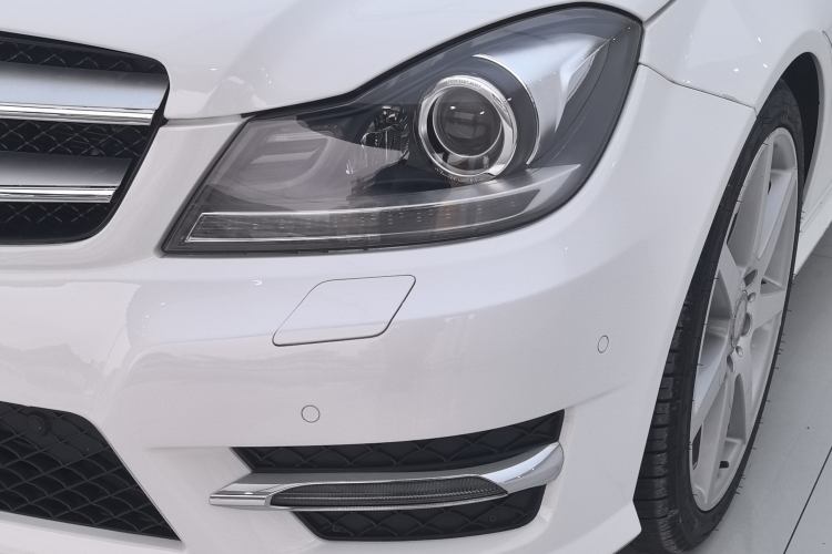 Used Mercedes-Benz C-Class 2013 C 180 Coupe Exterior 9