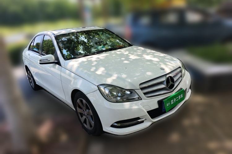 Used Mercedes-Benz C-Class 2013 C 180 CGI Classic Front Right 45 Deg