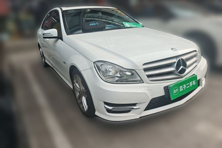 Used Mercedes-Benz C-Class 2013 C 180 Classic Grand Edition Front Right 45 Deg