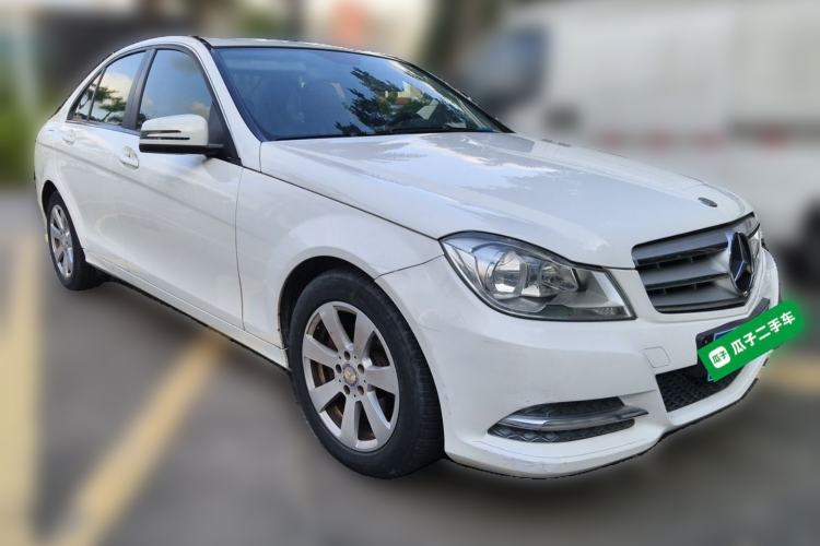 Used Mercedes-Benz C-Class 2013 C 180 CGI Classic Front Right 45 Deg