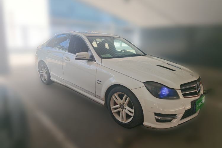 Used Mercedes-Benz C-Class 2013 C 260 Elegant Grand Edition Front Right 45 Deg