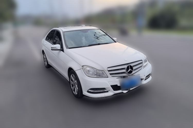 Used Mercedes-Benz C-Class 2013 C 180 CGI Classic Front Right 45 Deg