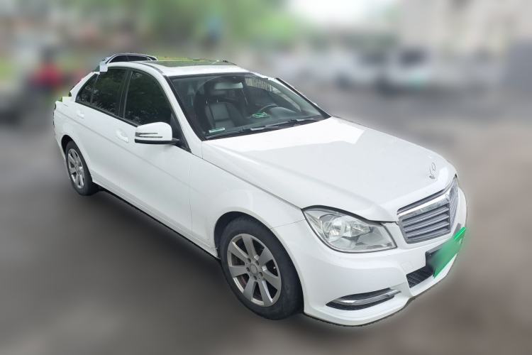 Used Mercedes-Benz C-Class 2013 C 180 CGI Classic Front Right 45 Deg