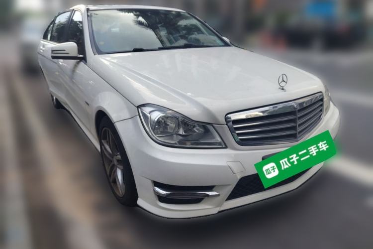 Used Mercedes-Benz C-Class 2013 C 180 Classic Grand Edition Front Right 45 Deg
