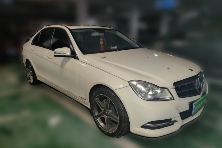 Used Mercedes-Benz C-Class 2013 C 180 CGI Classic Front Right 45 Deg