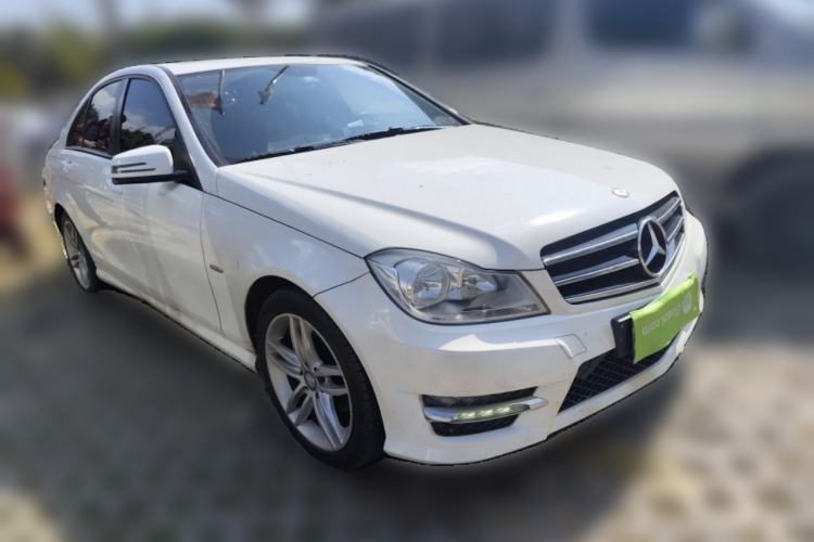 Used Mercedes-Benz C-Class 2013 C 180 Classic Grand Edition Front Right 45 Deg