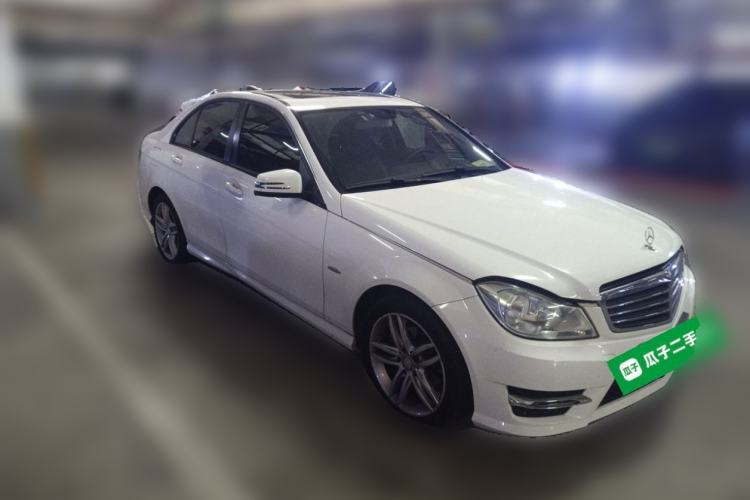 Used Mercedes-Benz C-Class 2013 C 180 Classic Grand Edition Front Right 45 Deg