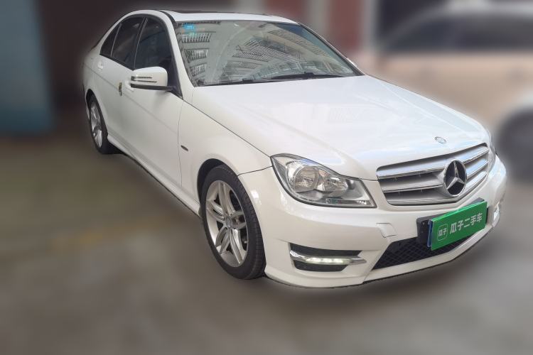Used Mercedes-Benz C-Class 2013 C 180 CGI Classic Front Right 45 Deg