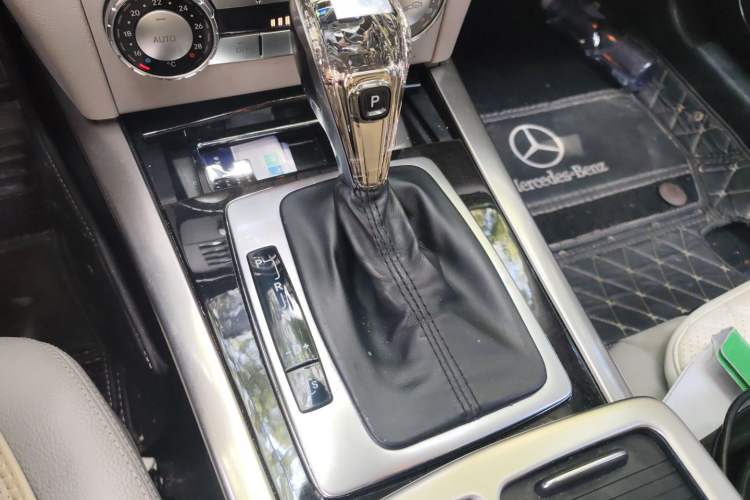 Used Mercedes-Benz C-Class 2013 C 260 CGI Fashion Model Gear Lever