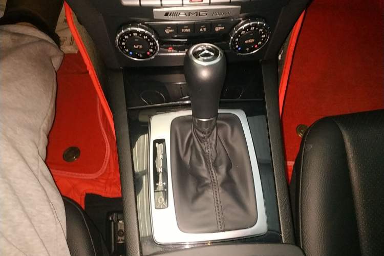 Used Mercedes-Benz C-Class 2013 C 180 Classic Grand Edition Gear Lever