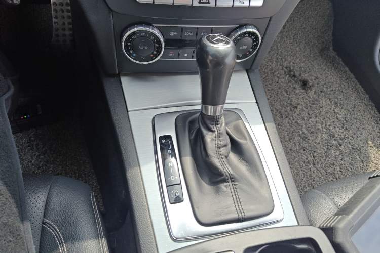 Used Mercedes-Benz C-Class 2013 C 180 Coupe Gear Lever