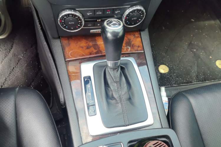 Used Mercedes-Benz C-Class 2013 C 260 CGI Elegant Model Gear Lever