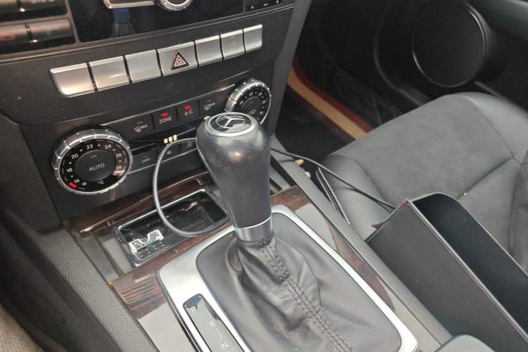 Used Mercedes-Benz C-Class 2013 C 260 CGI Elegant Model Gear Lever