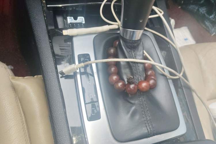 Used Mercedes-Benz C-Class 2013 C 260 CGI Fashion Model Gear Lever