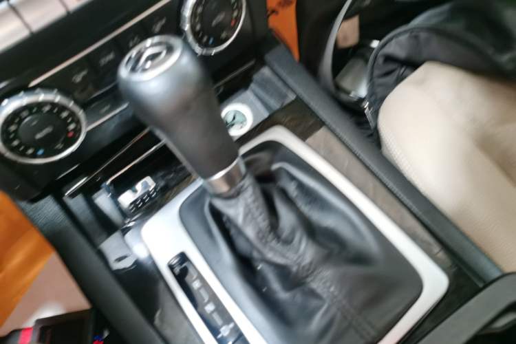 Used Mercedes-Benz C-Class 2013 C 260 Fashion Edition Grand Edition Gear Lever