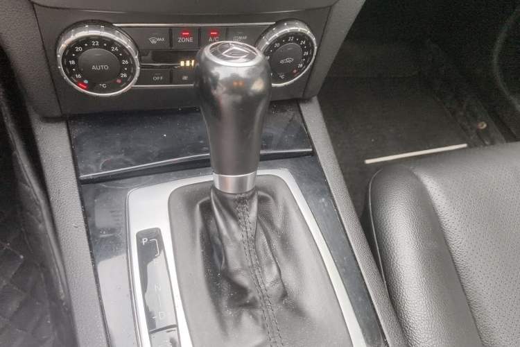 Used Mercedes-Benz C-Class 2013 C 180 Classic Grand Edition Gear Lever