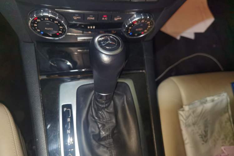 Used Mercedes-Benz C-Class 2013 C 260 CGI Fashion Model Gear Lever