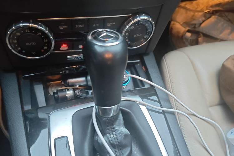 Used Mercedes-Benz C-Class 2013 C 260 CGI Fashion Model Gear Lever