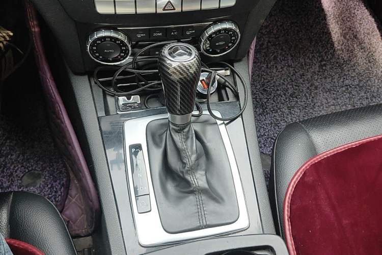 Used Mercedes-Benz C-Class 2013 C 180 Classic Grand Edition Gear Lever