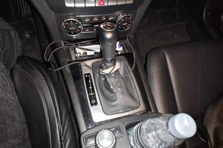 Used Mercedes-Benz C-Class 2013 C 180 Classic Grand Edition Gear Lever