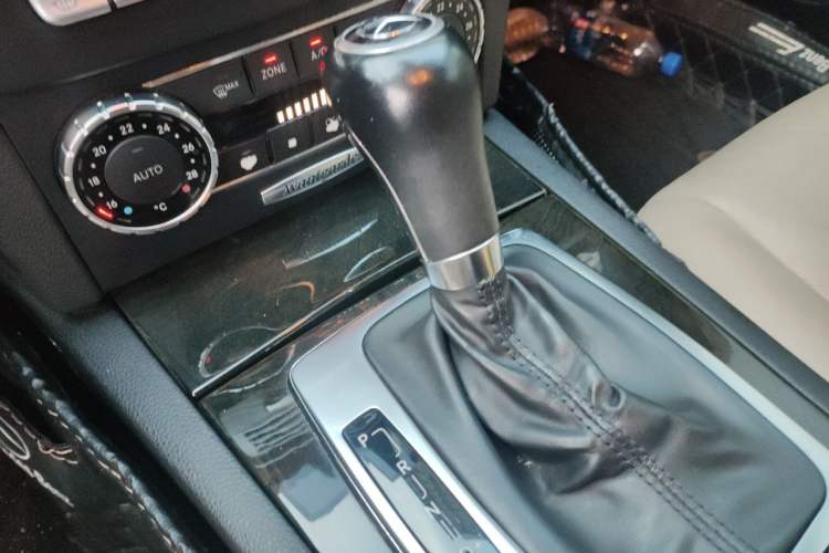 Used Mercedes-Benz C-Class 2013 C 260 CGI Fashion Model Gear Lever
