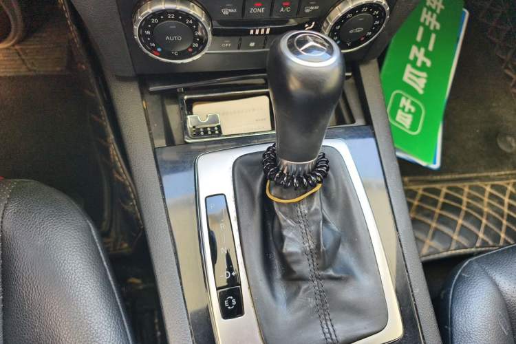 Used Mercedes-Benz C-Class 2013 C 180 CGI Classic Gear Lever