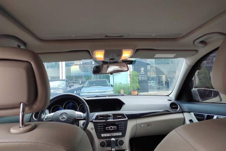 Used Mercedes-Benz C-Class 2013 C 180 CGI Classic Headliner