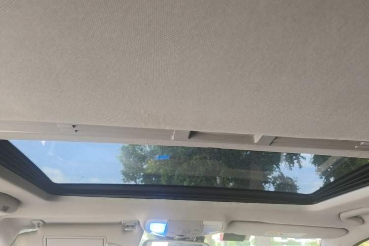 Used Mercedes-Benz C-Class 2013 C 180 Classic Grand Edition Headliner