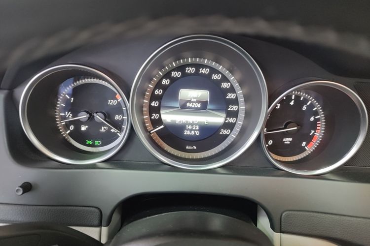 Used Mercedes-Benz C-Class 2013 C 180 CGI Classic Instrument Cluster
