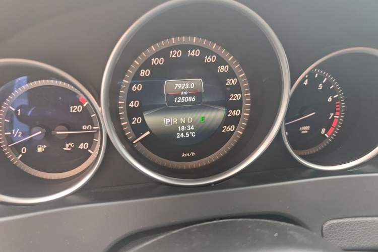 Used Mercedes-Benz C-Class 2013 C 180 Classic Grand Edition Instrument Cluster