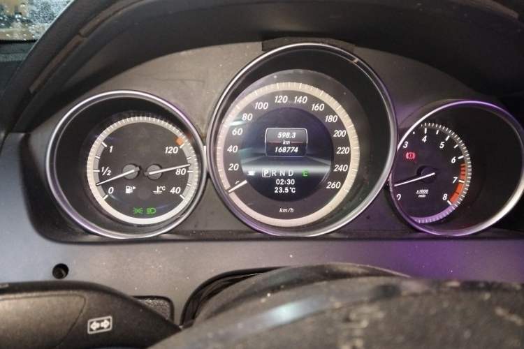 Used Mercedes-Benz C-Class 2013 C 180 Classic Grand Edition Instrument Cluster
