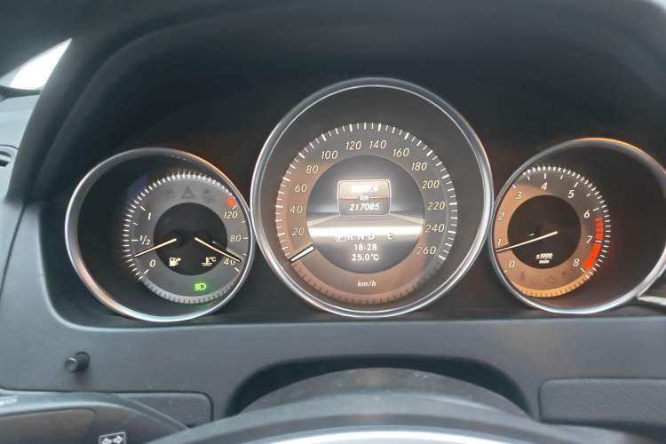 Used Mercedes-Benz C-Class 2013 C 260 CGI Fashion Model Instrument Cluster