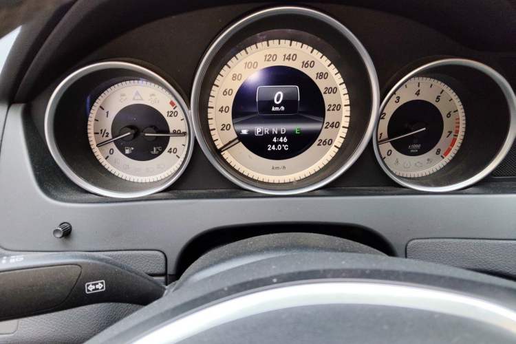 Used Mercedes-Benz C-Class 2013 C 260 CGI Fashion Model Instrument Cluster