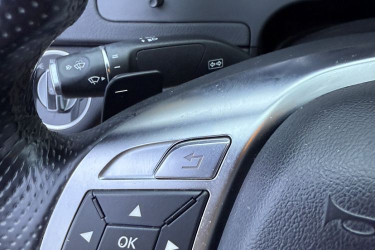 Used Mercedes-Benz C-Class 2013 C 180 Coupe Interior 11