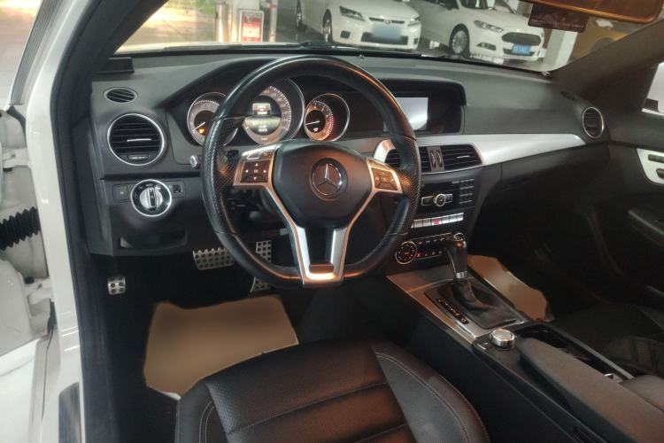 Used Mercedes-Benz C-Class 2013 C 180 Coupe Interior 2