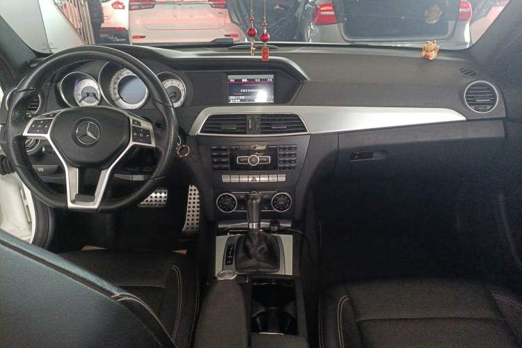 Used Mercedes-Benz C-Class 2013 C 180 Coupe Interior 2