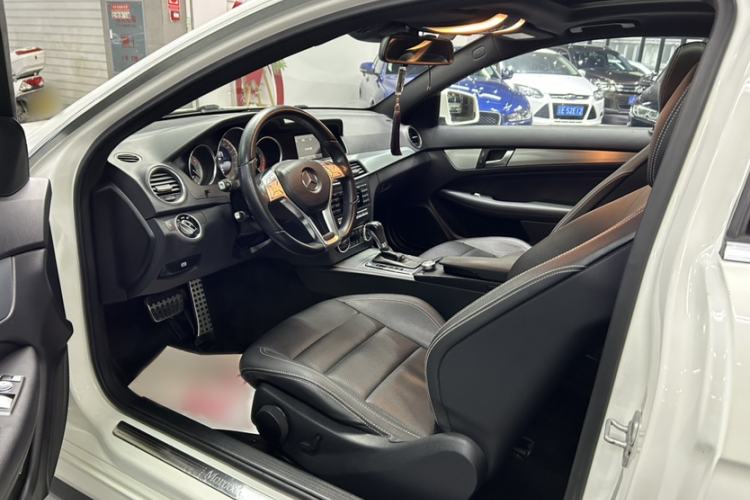 Used Mercedes-Benz C-Class 2013 C 180 Coupe Interior 3