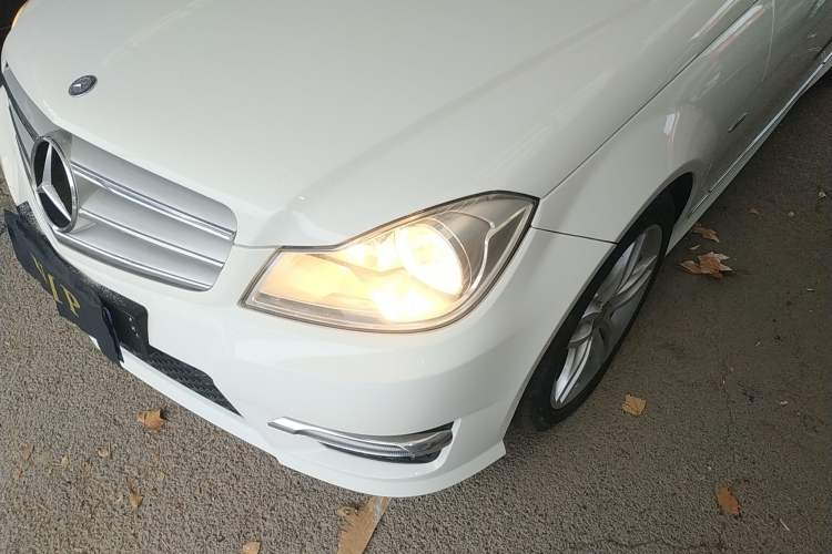 Used Mercedes-Benz C-Class 2013 C 180 Classic Grand Edition Left Front Headlight