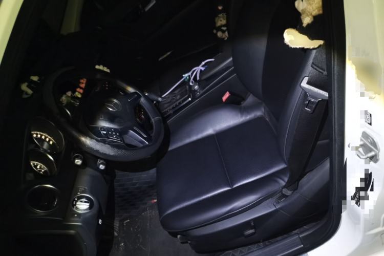 Used Mercedes-Benz C-Class 2013 C 180 Classic Grand Edition Left Front Seat