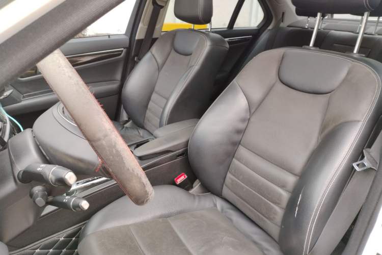 Used Mercedes-Benz C-Class 2013 C 260 Fashion Edition Grand Edition Left Front Seat