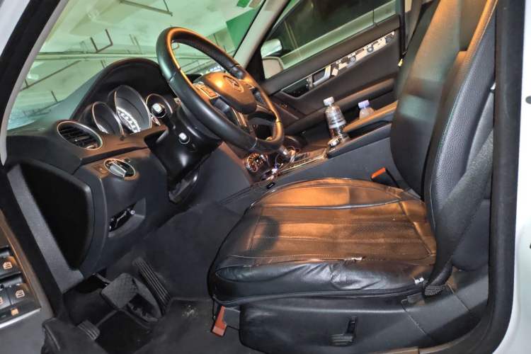 Used Mercedes-Benz C-Class 2013 C 180 Classic Grand Edition Left Front Seat