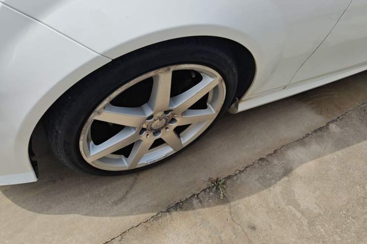 Used Mercedes-Benz C-Class 2013 C 180 Coupe Left Front Wheel Hub