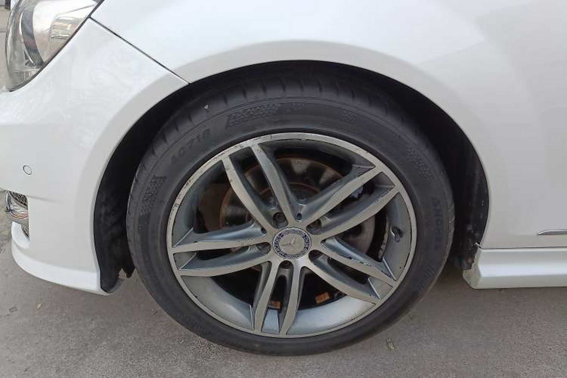 Used Mercedes-Benz C-Class 2013 C 260 Fashion Edition Grand Edition Left Front Wheel Hub