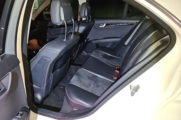 Used Mercedes-Benz C-Class 2013 C 260 Fashion Edition Grand Edition Left Rear Seat