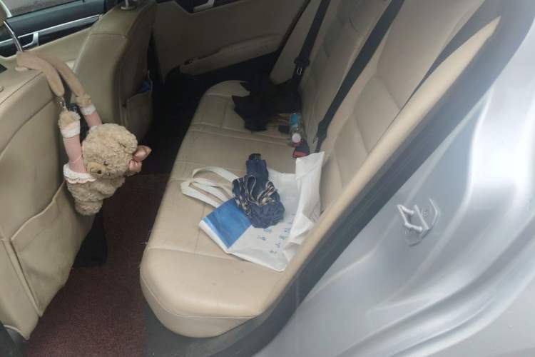 Used Mercedes-Benz C-Class 2013 C 260 CGI Fashion Model Left Rear Seat