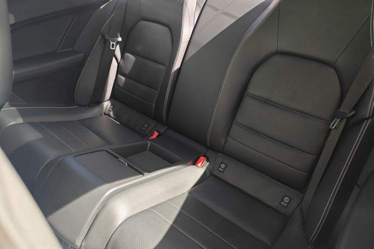 Used Mercedes-Benz C-Class 2013 C 180 Coupe Left Rear Seat